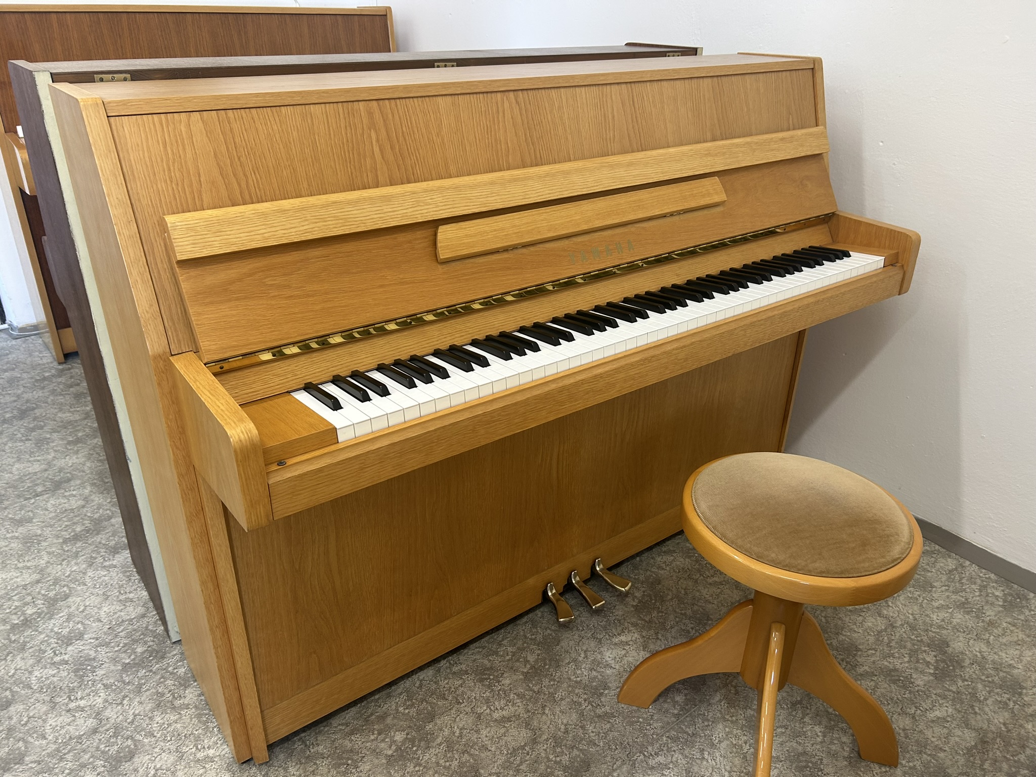 YAMAHA
